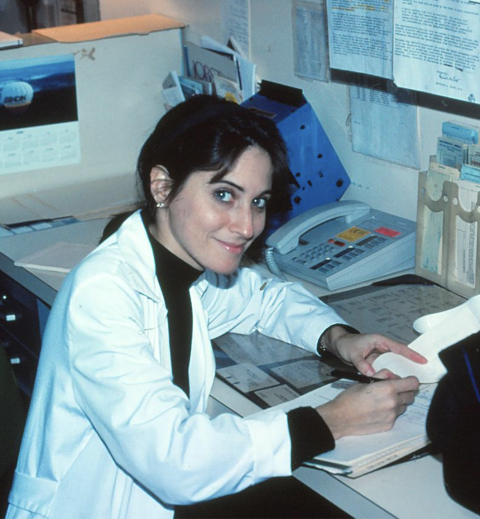 Caroline Glicksman, MD Plastic surgery resident at New York Hospital–Cornell Medical Center in 1990